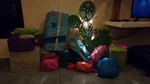 Photo: Climbing the stiars at my tíos abuelos